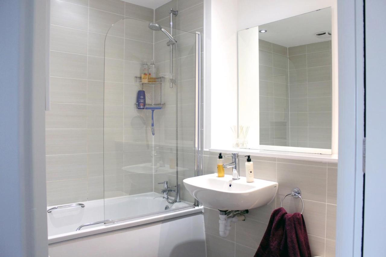 Manchester Escape - Private Room & Bathroom Near Etihad And Coop Arena - Free Secure Parking 外观 照片